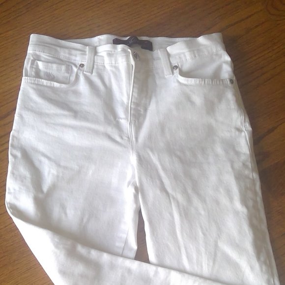 Gloria Vanderbilt "Amanda" Size 4 Petite Straight Leg White Cotton Jeans - Picture 11 of 11